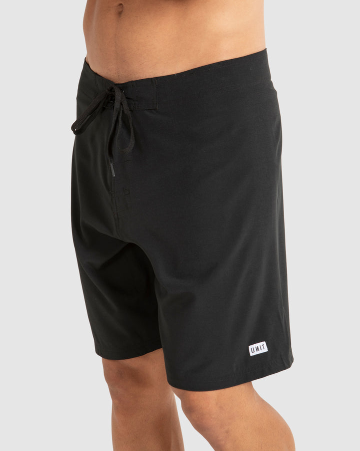 UNIT Box Mens 19" Boardshorts