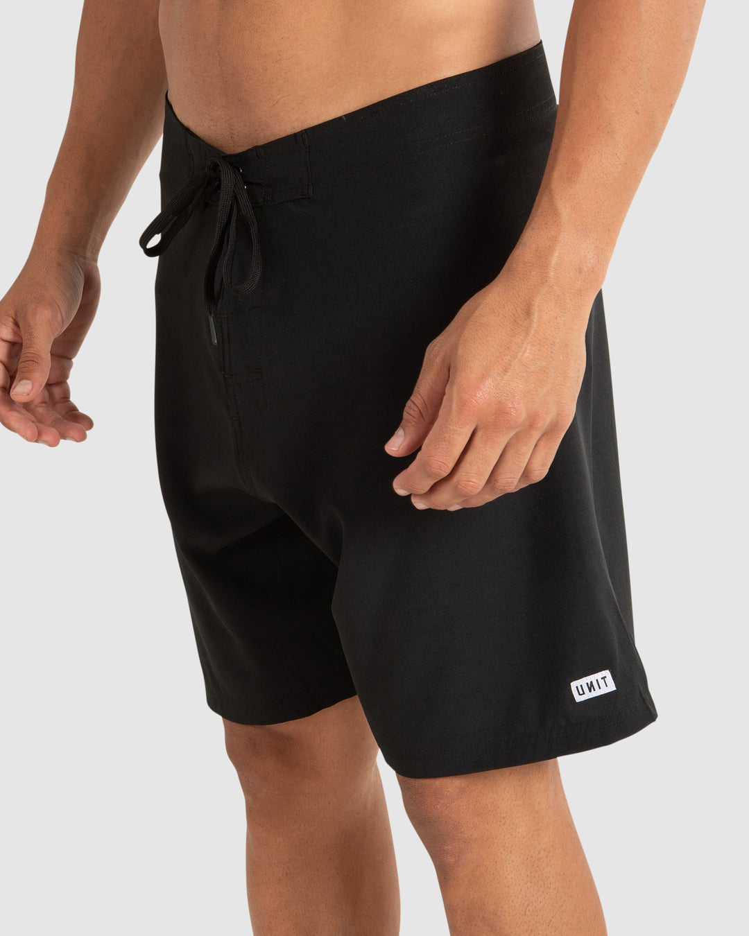 UNIT Box Mens 19" Boardshorts